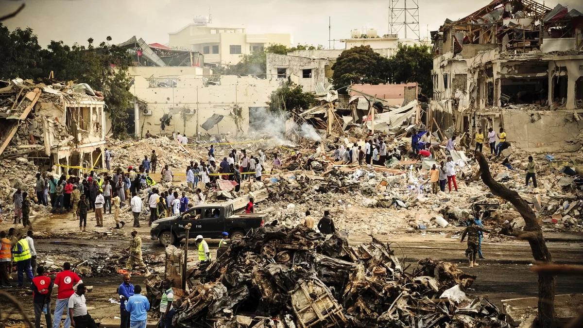 Somali'de düzenlenen bombalı saldırıda 10 kişi hayatını kaybetti